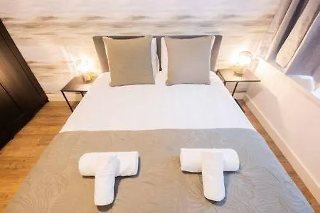 Stylish 50M2 Two-Bedroom Apartment - Sd23K Eindhoven 0*,
